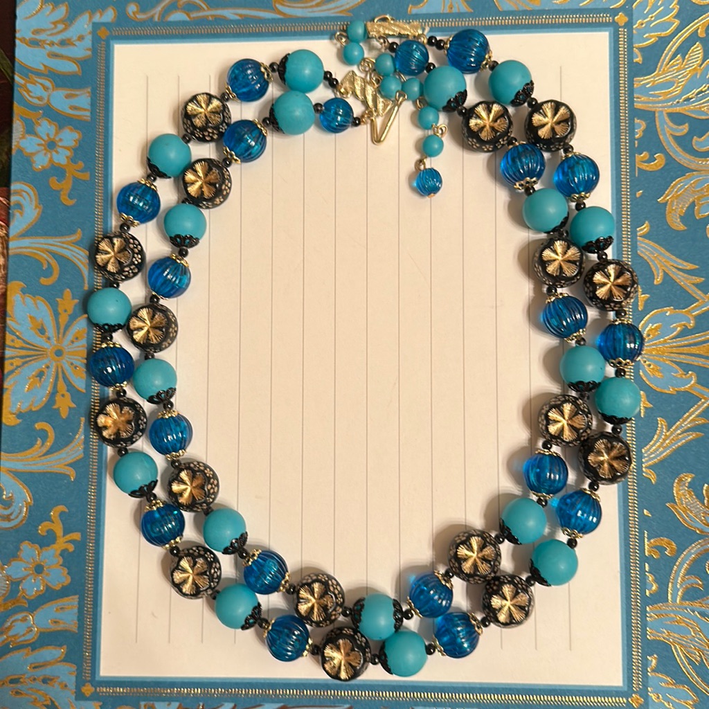 Vintage Made In Hong Kong Lucite Black Turquoise Beads Double Strand Necklace 25$